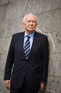 Хрущев Сергей