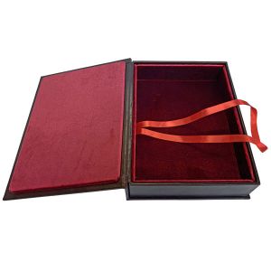 Подарочная коробка для книги из натуральной кожи бордовая (Артикул 1101)